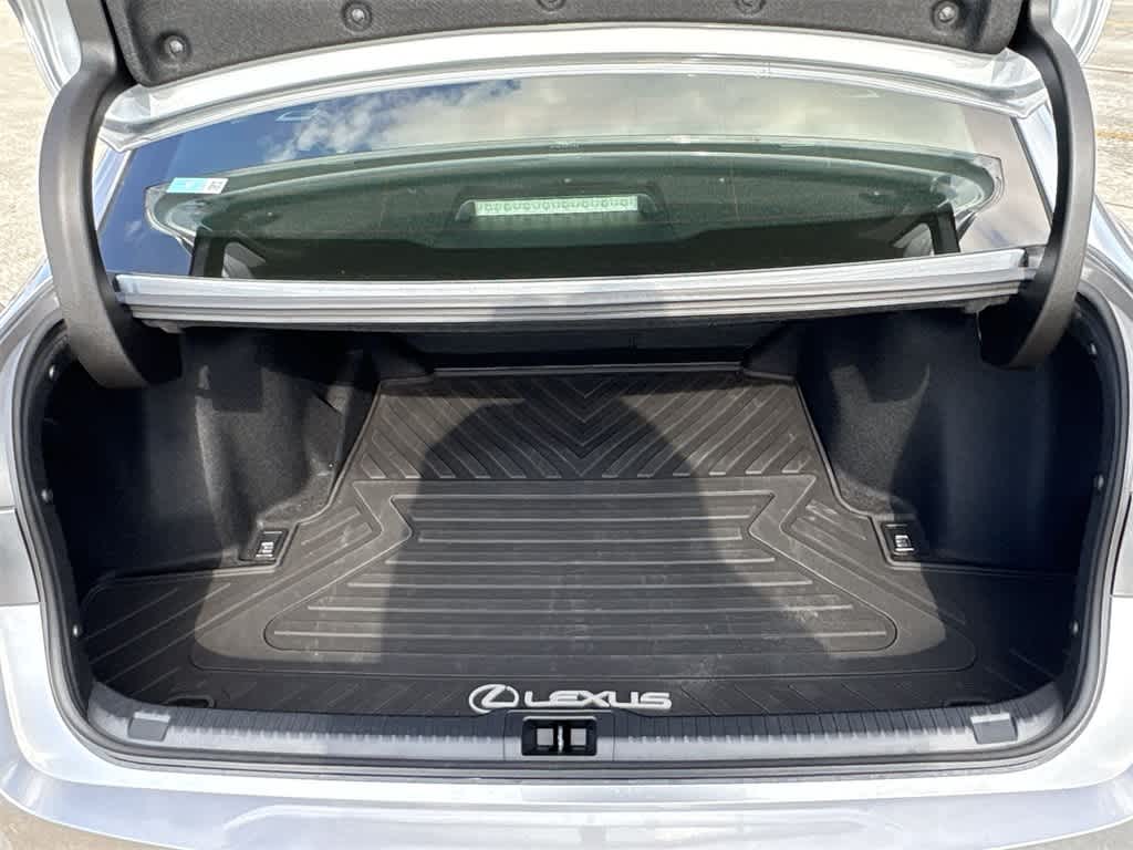 Thumbnail: 2024 Lexus IS - 24