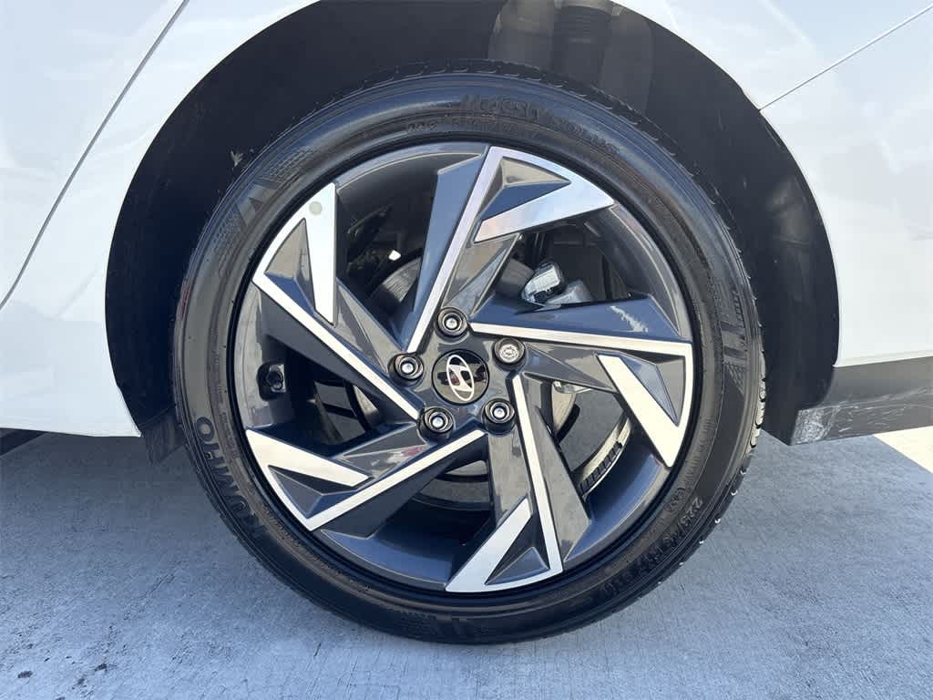 Thumbnail: 2025 Hyundai Elantra - 11