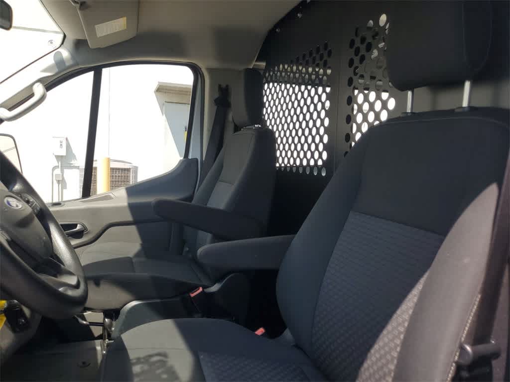 2023 Ford Transit Series 250 11