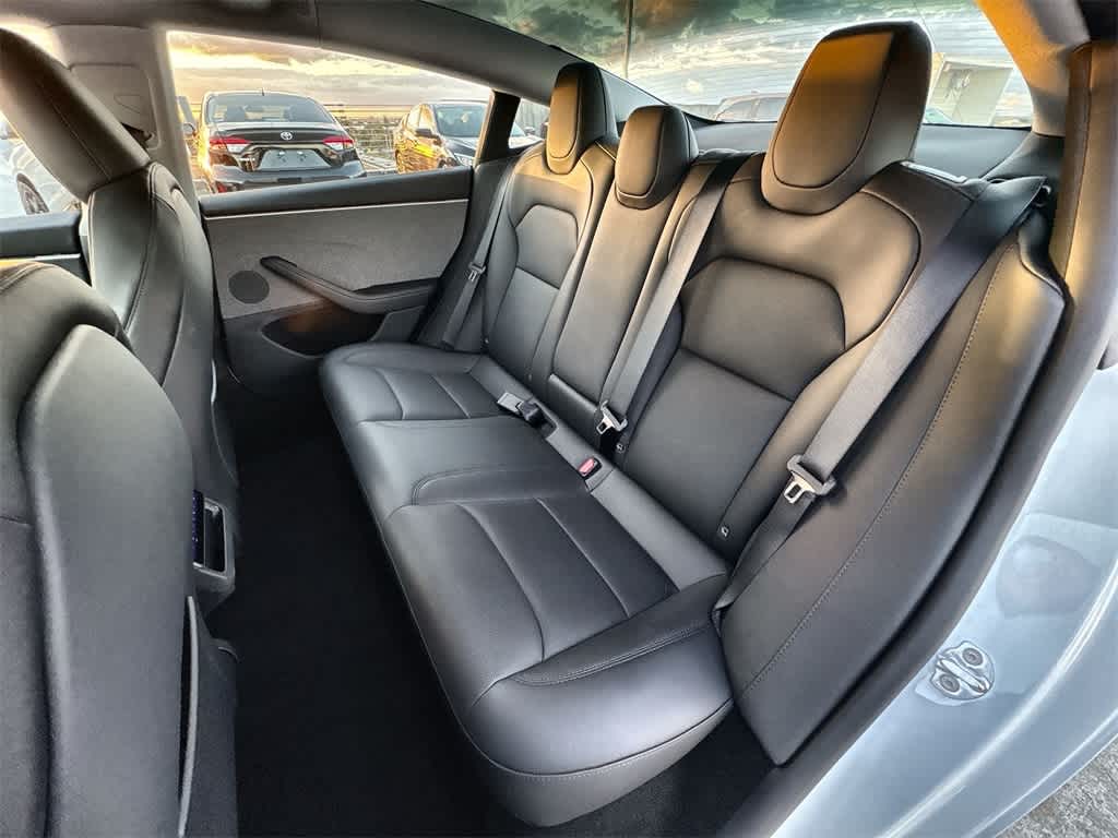 Thumbnail: 2025 Tesla Model 3 - 21