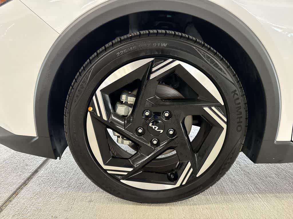 Thumbnail: 2025 Kia K4 - 10