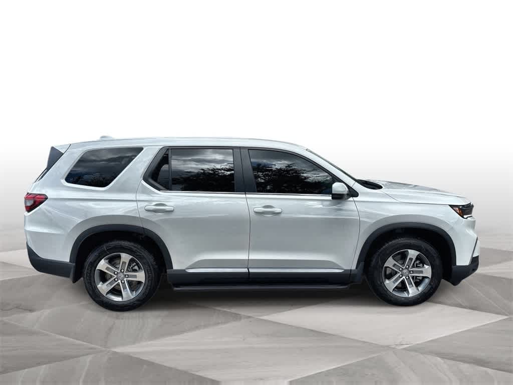 Thumbnail: 2025 Honda Pilot - 9