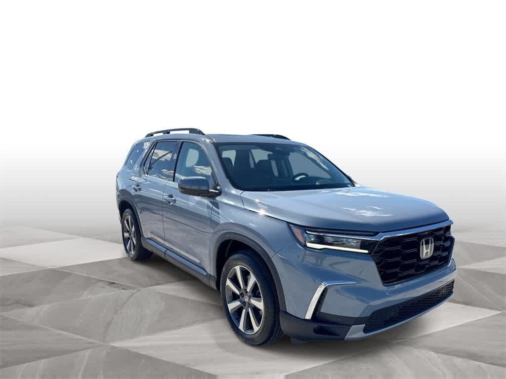 Thumbnail: 2023 Honda Pilot - 2