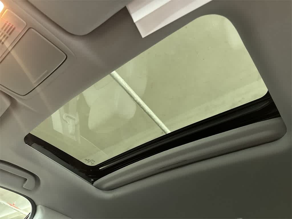 Thumbnail: 2022 Honda CR-V - 16