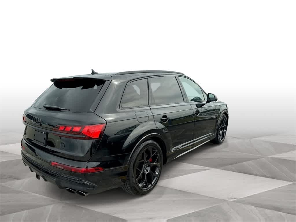 Thumbnail: 2025 Audi SQ7 - 8