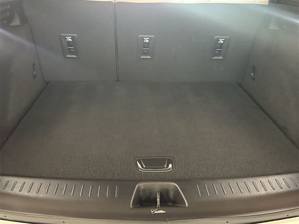 Thumbnail: 2023 Cadillac XT4 - 24