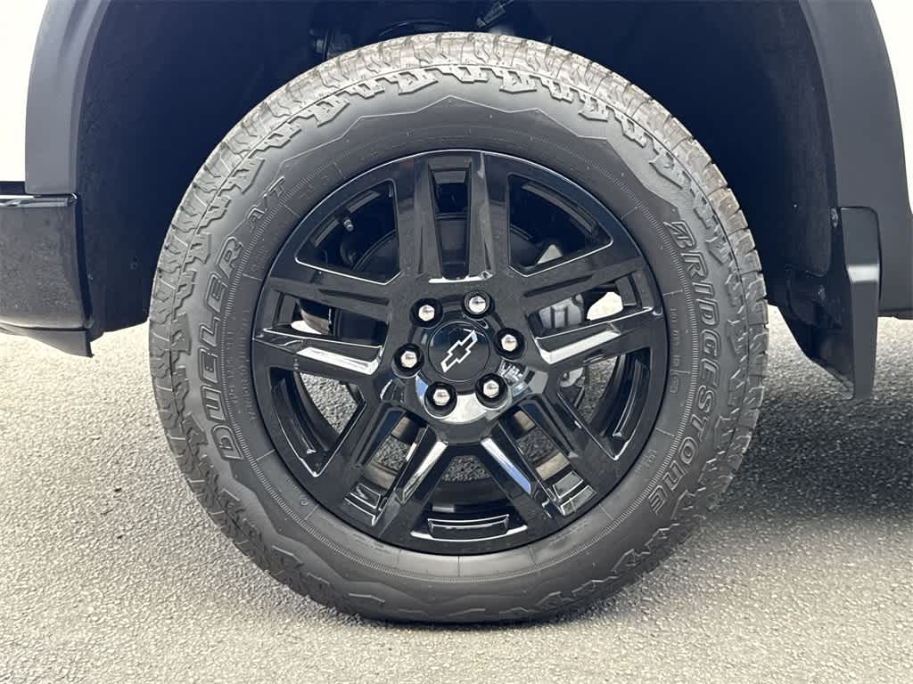 Thumbnail: 2025 Chevrolet Silverado 1500 - 11