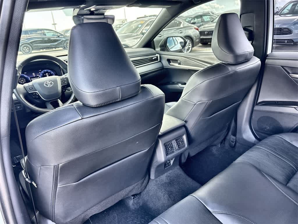 Thumbnail: 2025 Toyota Camry - 22