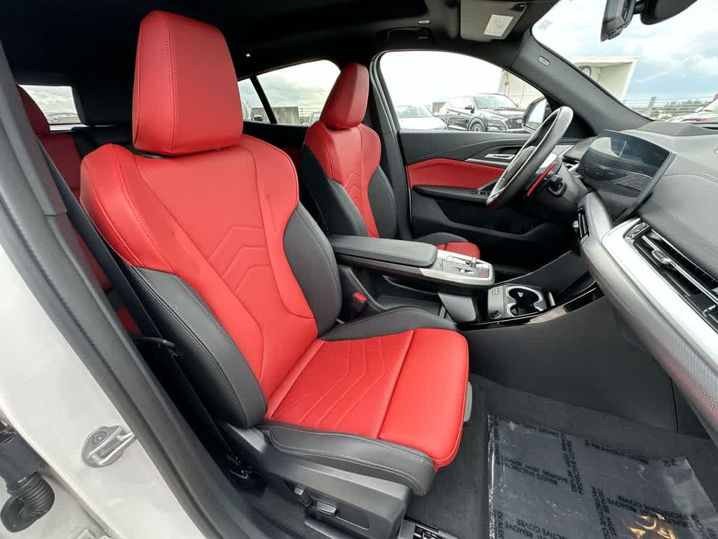 Thumbnail: 2025 BMW X2 - 26