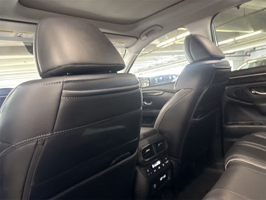Thumbnail: 2023 Honda Pilot - 22