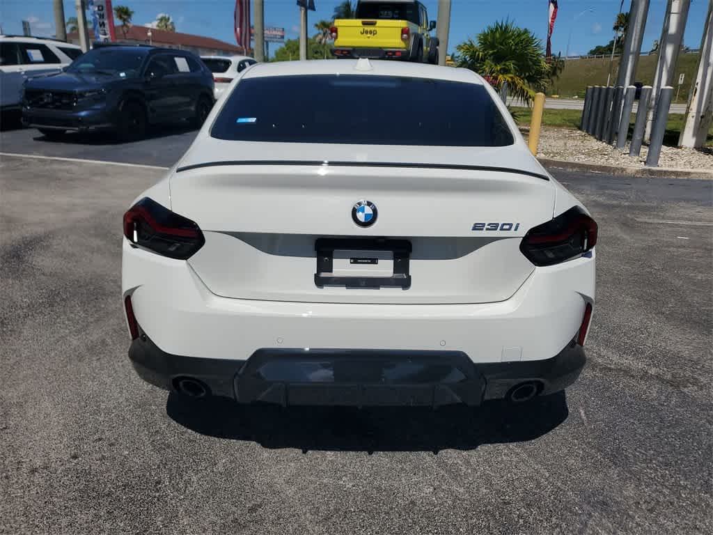 Thumbnail: 2024 BMW 2 Series - 13