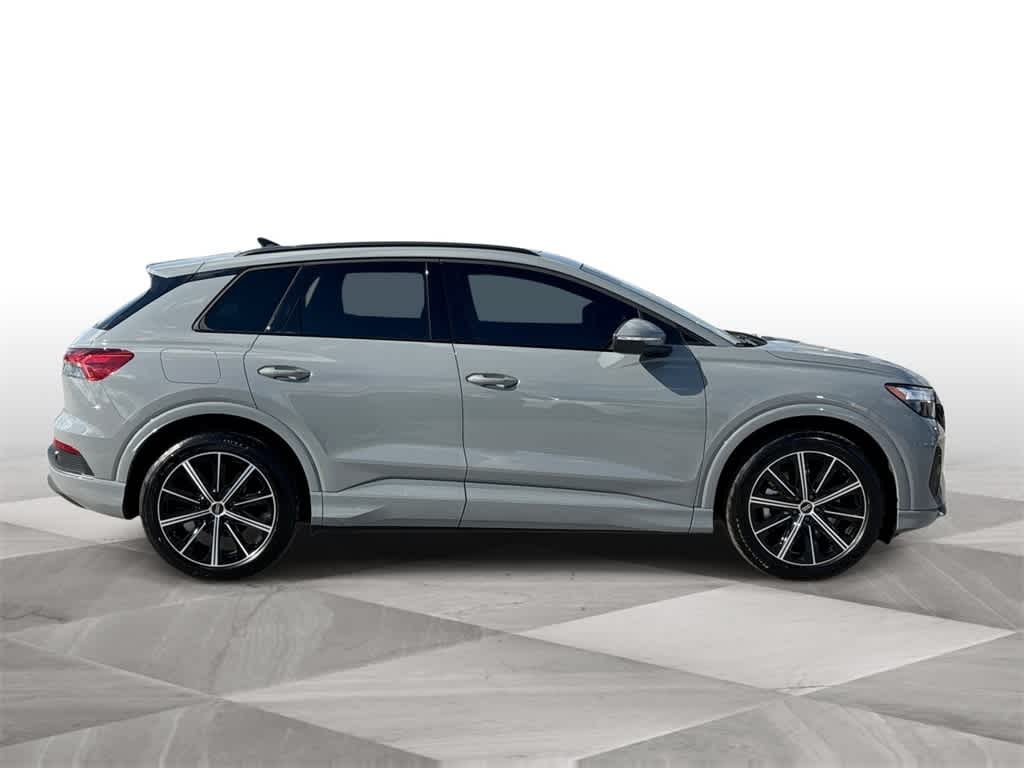 Thumbnail: 2025 Audi Q4 e-tron - 9