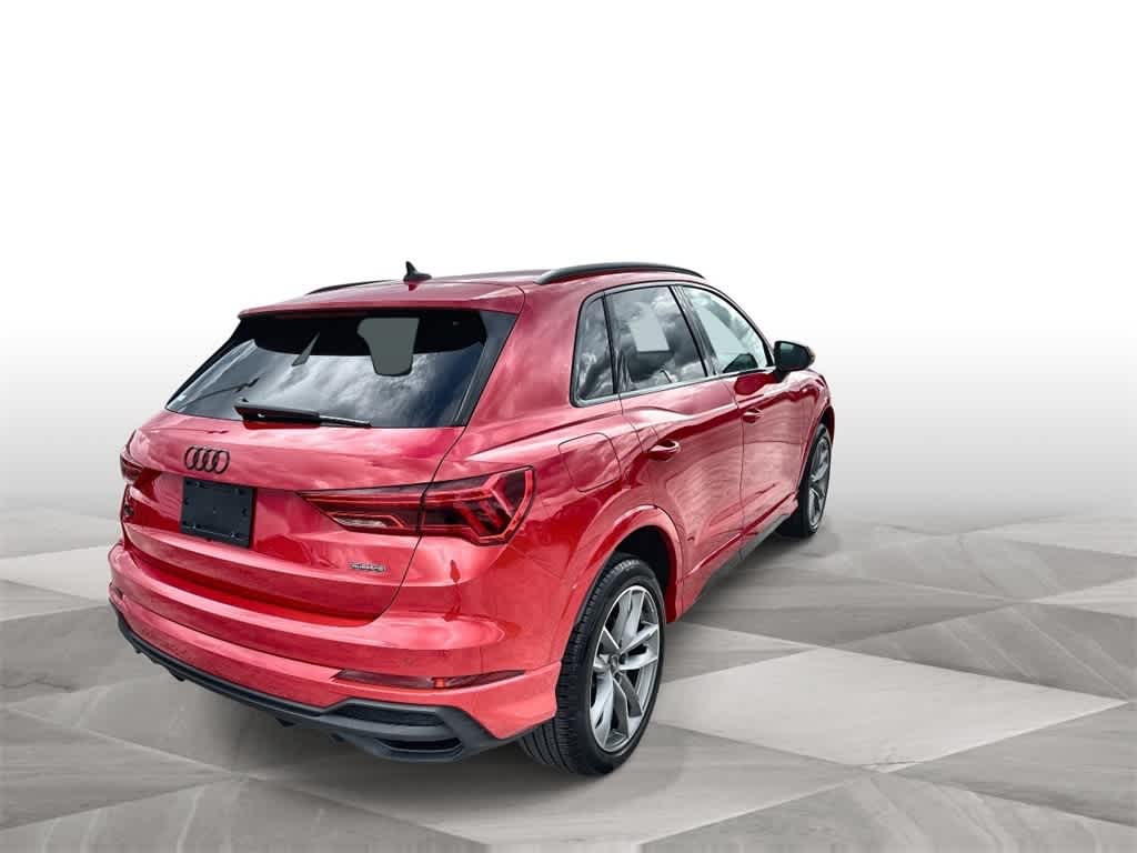 Thumbnail: 2024 Audi Q3 - 8