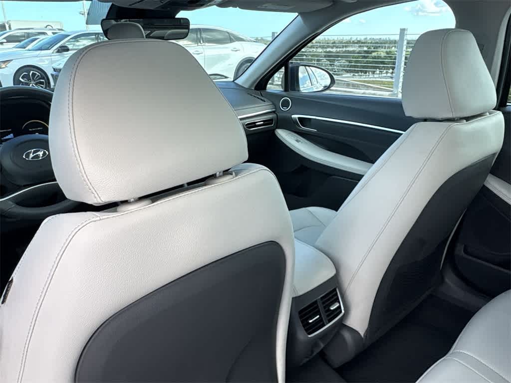 Thumbnail: 2023 Hyundai Sonata - 22
