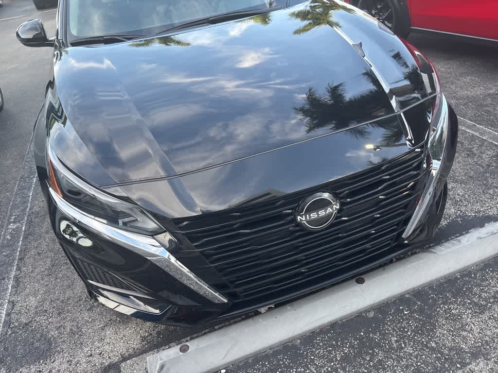 Thumbnail: 2023 Nissan Altima - 17