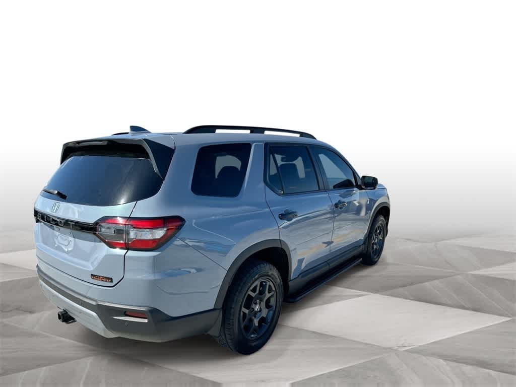 Thumbnail: 2023 Honda Pilot - 8