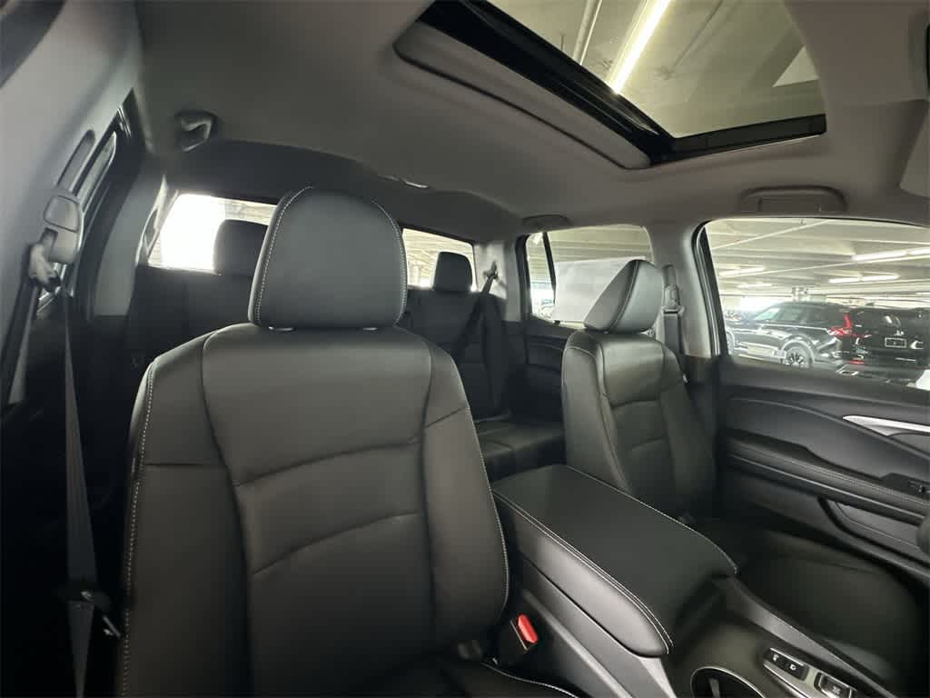 Thumbnail: 2025 Honda Ridgeline - 26