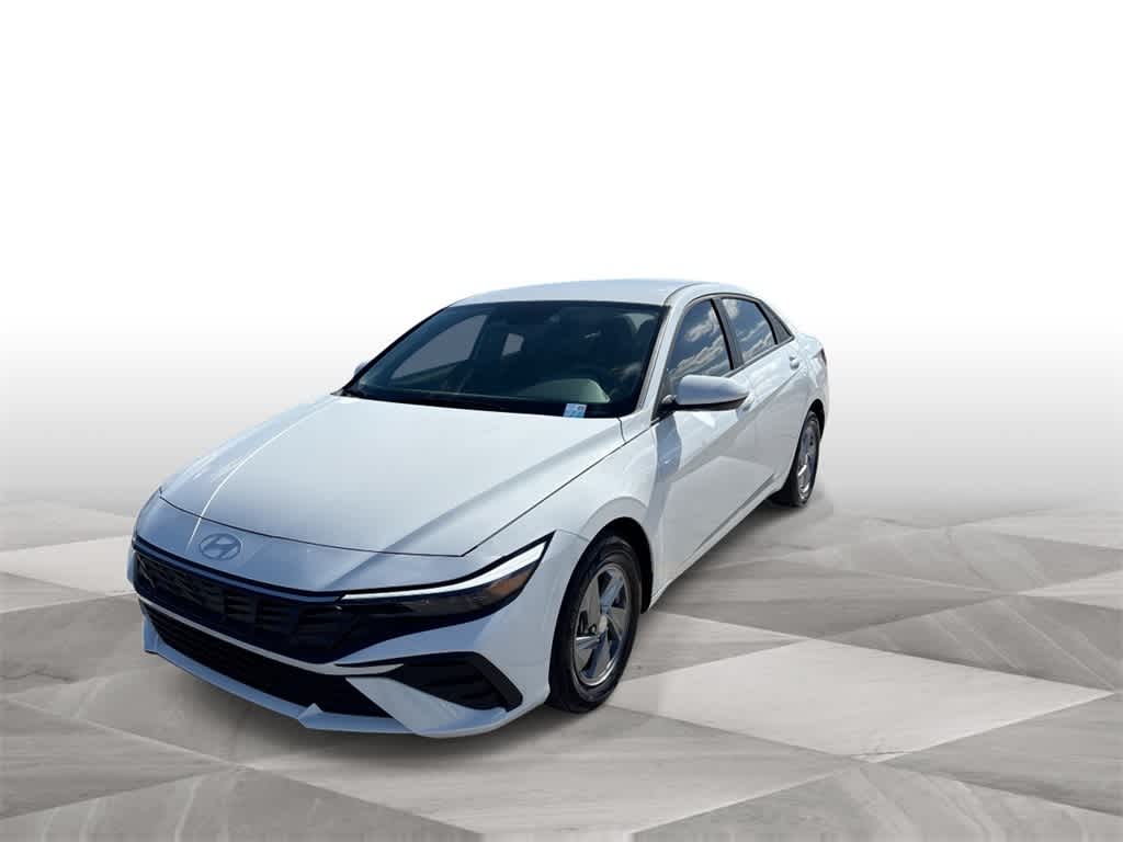 Thumbnail: 2024 Hyundai Elantra - 4