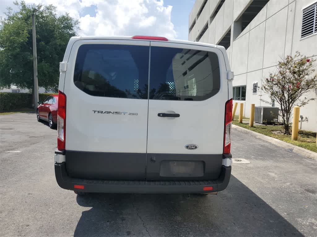 2023 Ford Transit Series 250 5