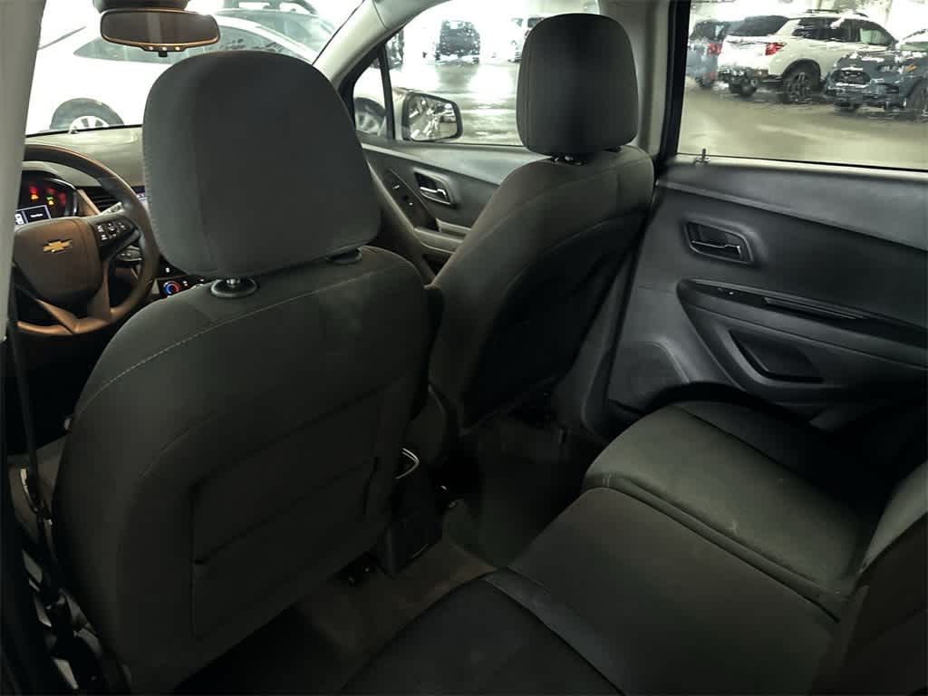 Thumbnail: 2020 Chevrolet Trax - 22