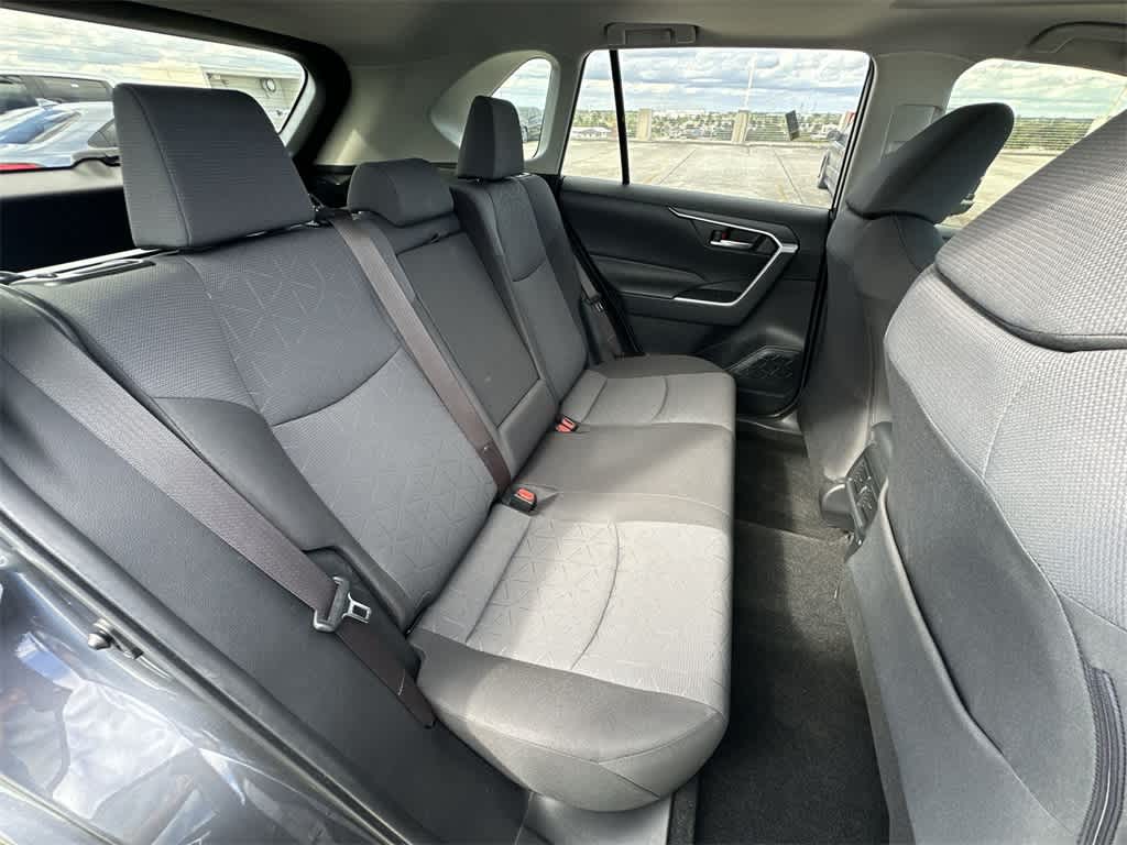 Thumbnail: 2019 Toyota RAV4 - 25