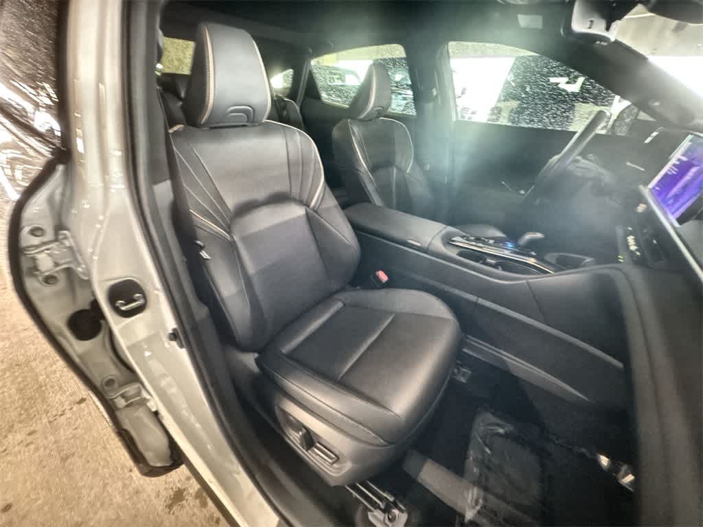 Thumbnail: 2024 Toyota Crown - 26