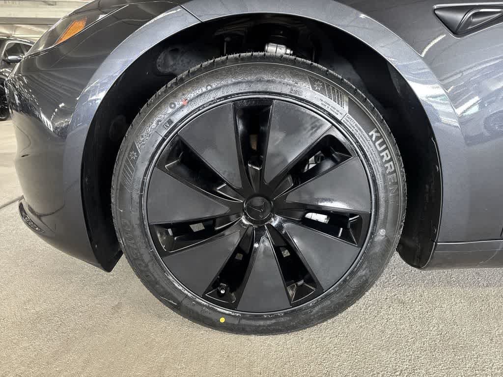 Thumbnail: 2025 Tesla Model 3 - 10