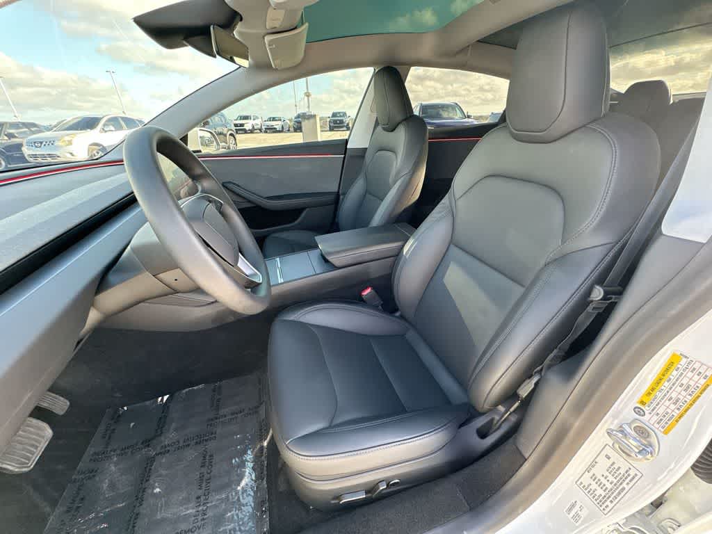 Thumbnail: 2025 Tesla Model 3 - 13