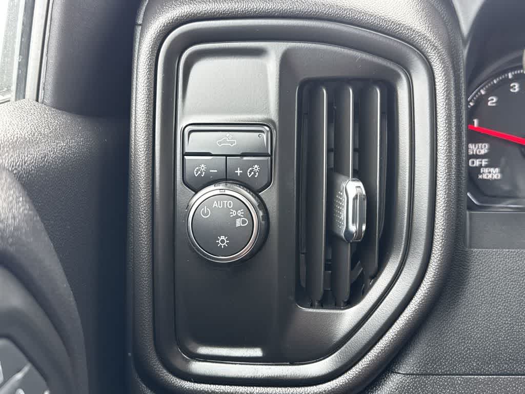 Thumbnail: 2024 Chevrolet Silverado 1500 - 16