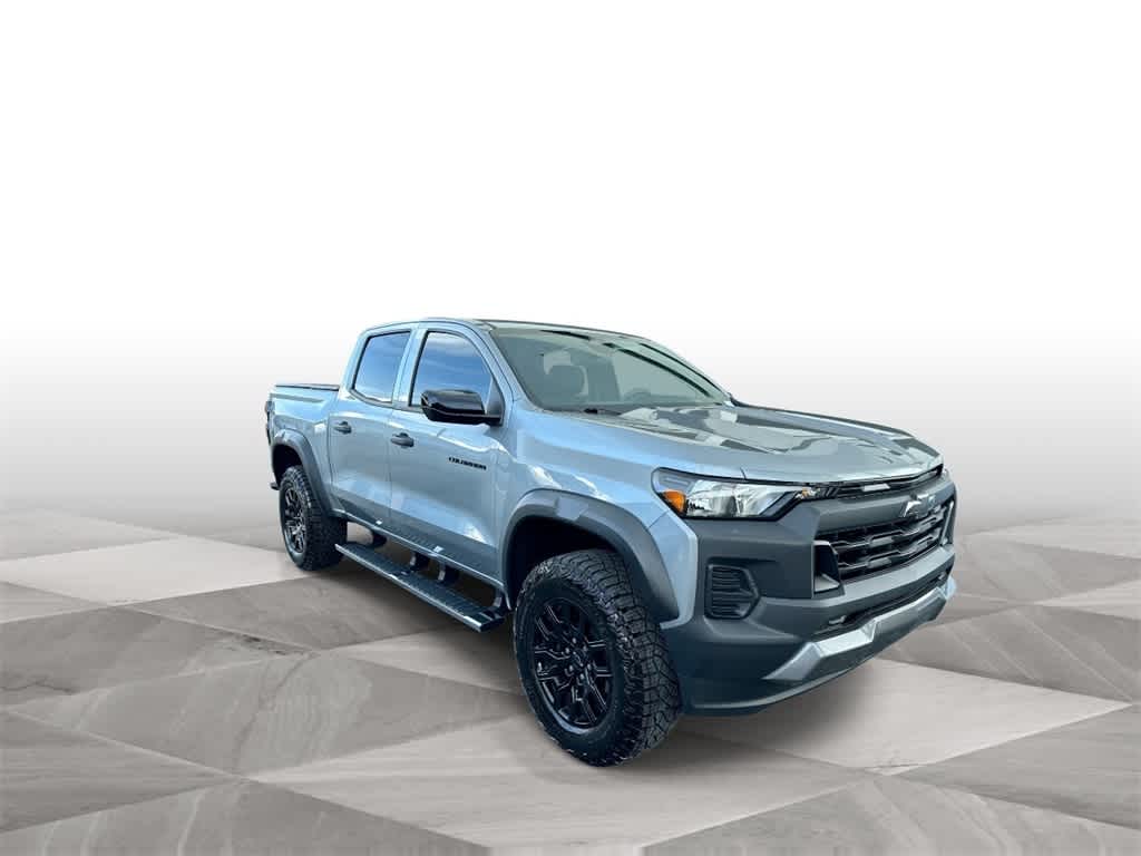 Thumbnail: 2024 Chevrolet Colorado - 2