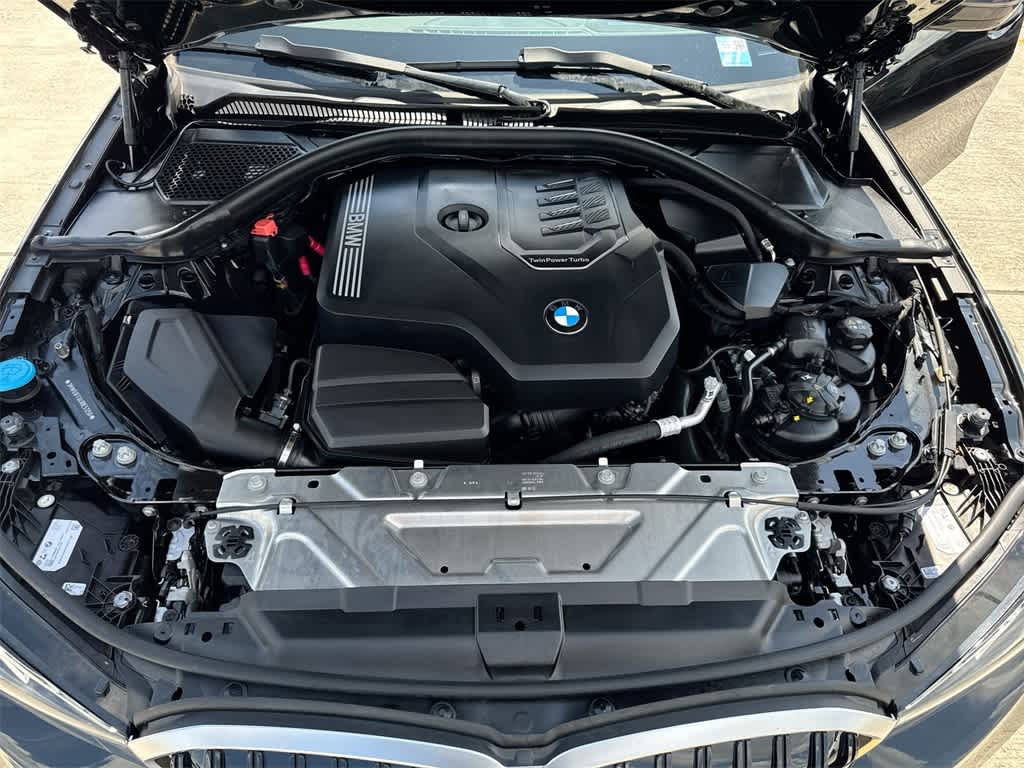 Thumbnail: 2024 BMW 3 Series - 12