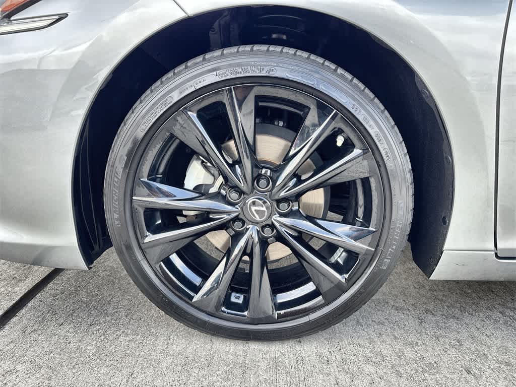 Thumbnail: 2023 Lexus ES - 11