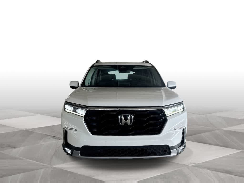 Thumbnail: 2023 Honda Pilot - 3