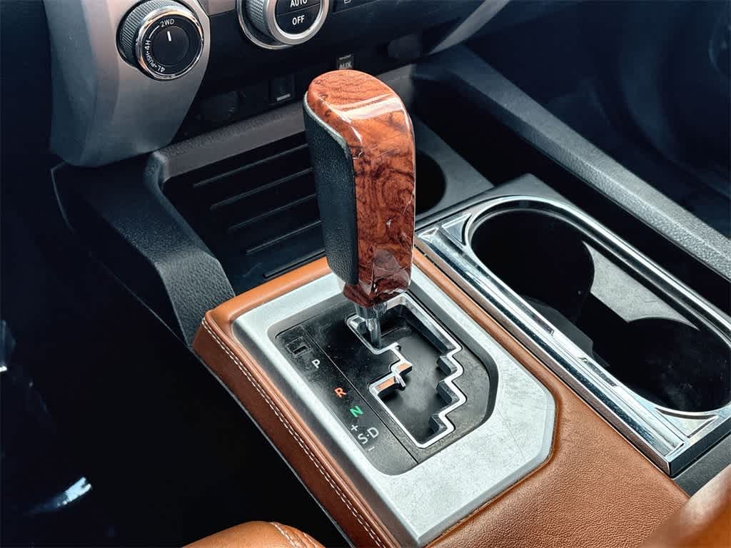 Thumbnail: 2015 Toyota Tundra - 20