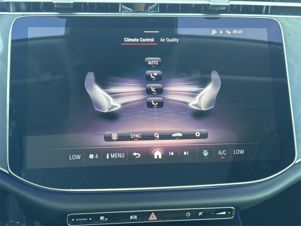 Thumbnail: 2025 Mercedes-Benz E-Class - 19