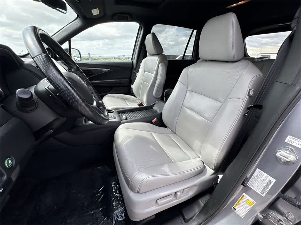 Thumbnail: 2023 Honda Passport - 13