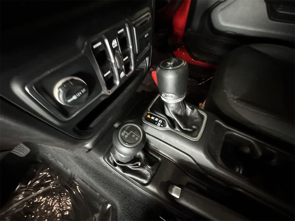 Thumbnail: 2018 Jeep Wrangler - 20