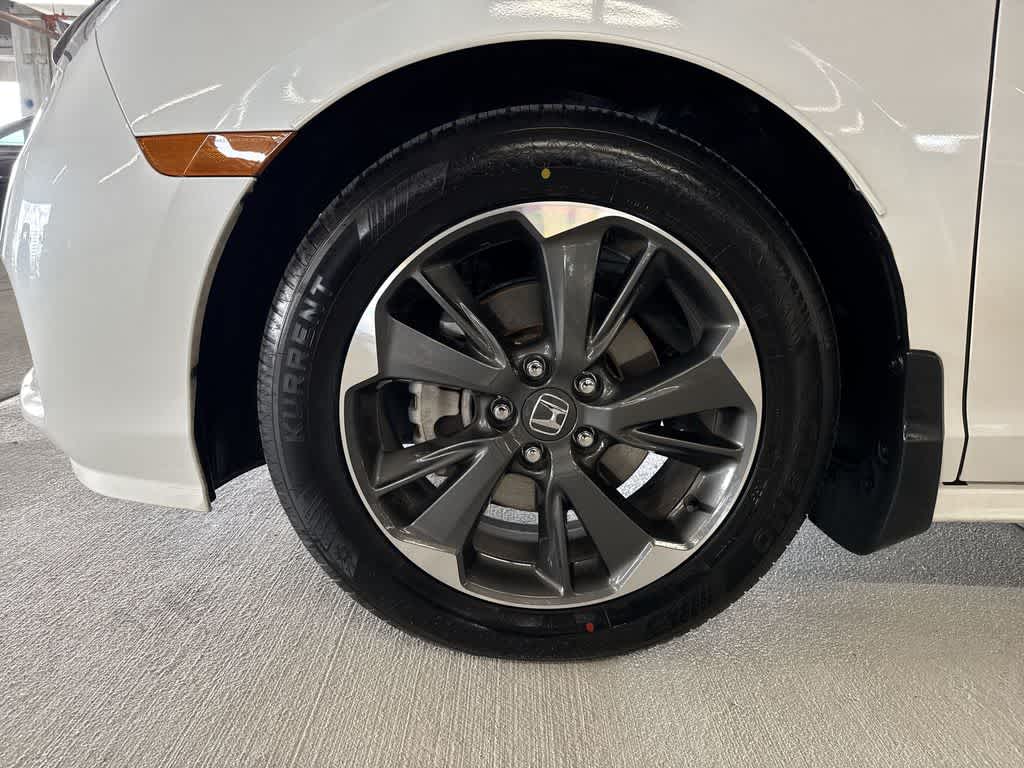 Thumbnail: 2023 Honda Odyssey - 10