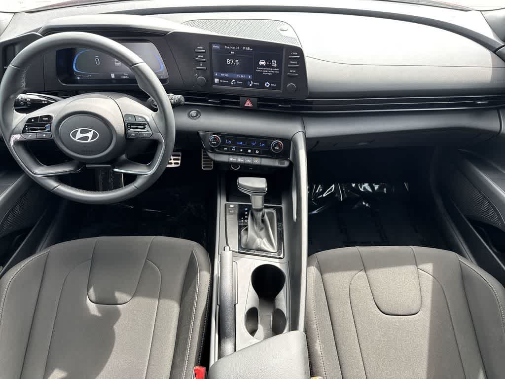 Thumbnail: 2025 Hyundai Elantra - 23