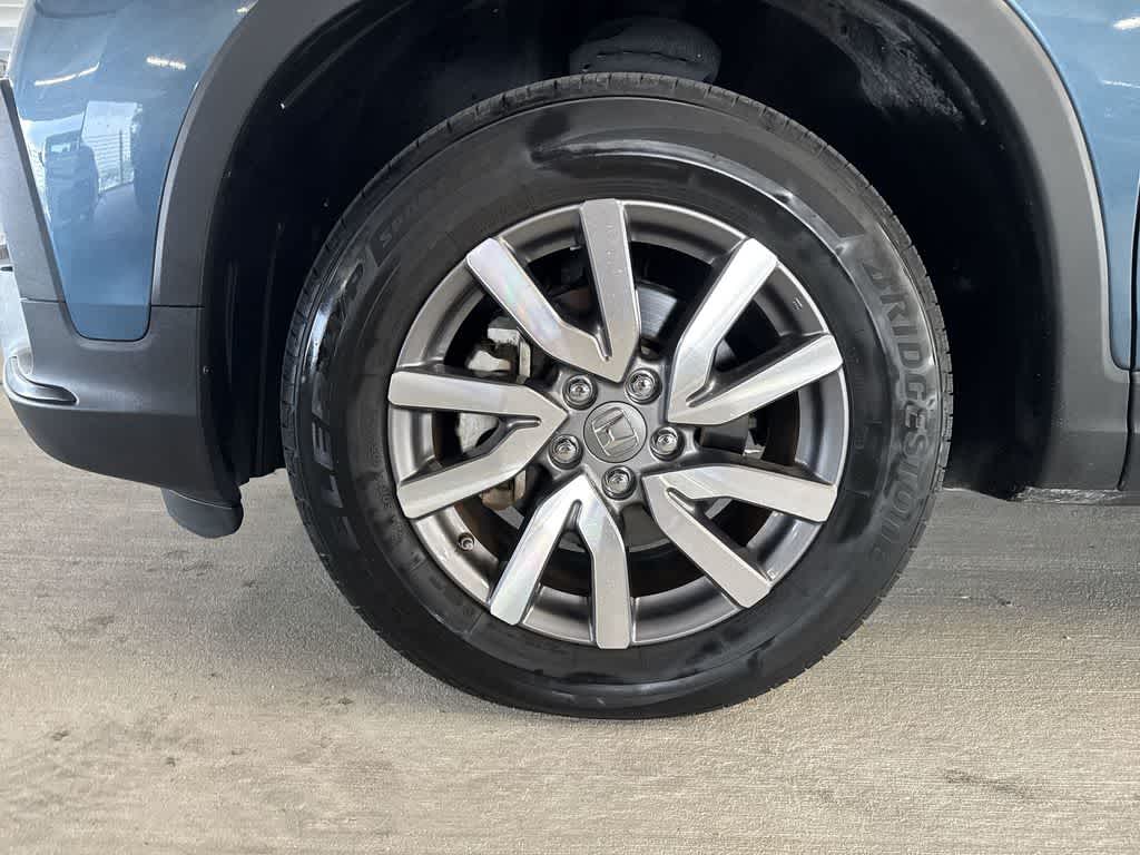 Thumbnail: 2019 Honda Pilot - 10