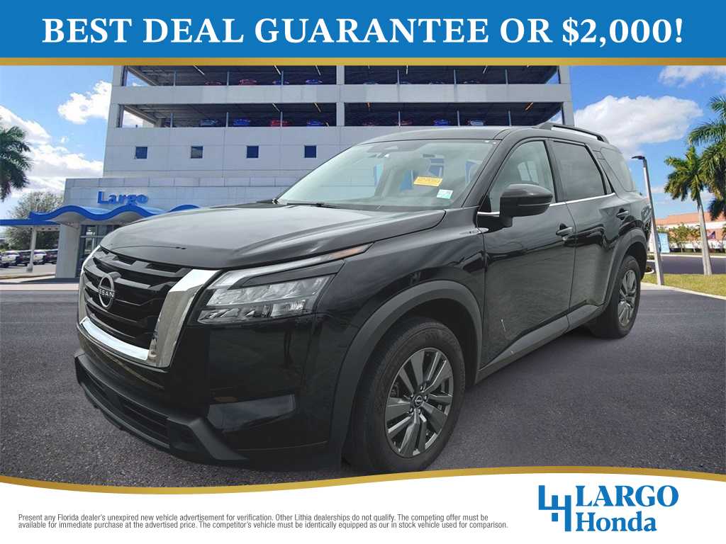 2024 Nissan Pathfinder SV Hero Image