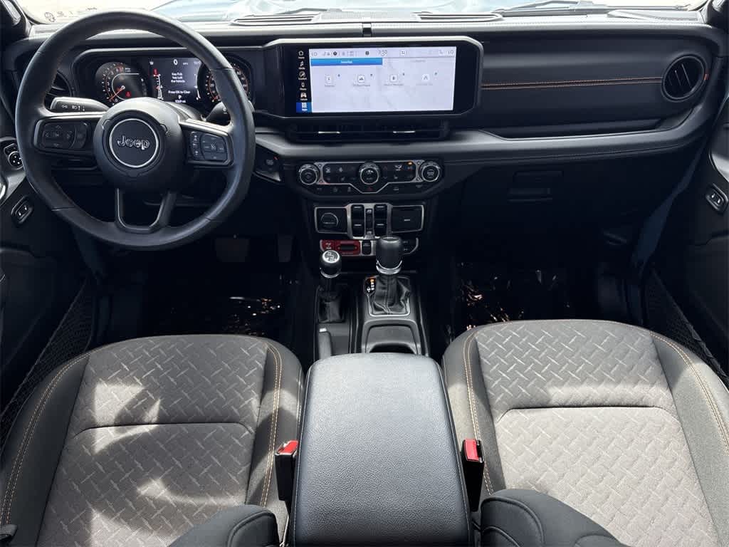 Thumbnail: 2024 Jeep Gladiator - 23