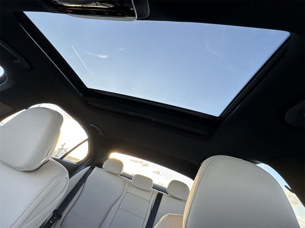 Thumbnail: 2024 Mercedes-Benz C-Class - 16