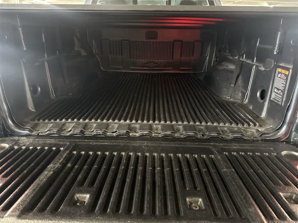 Thumbnail: 2019 Chevrolet Colorado - 24