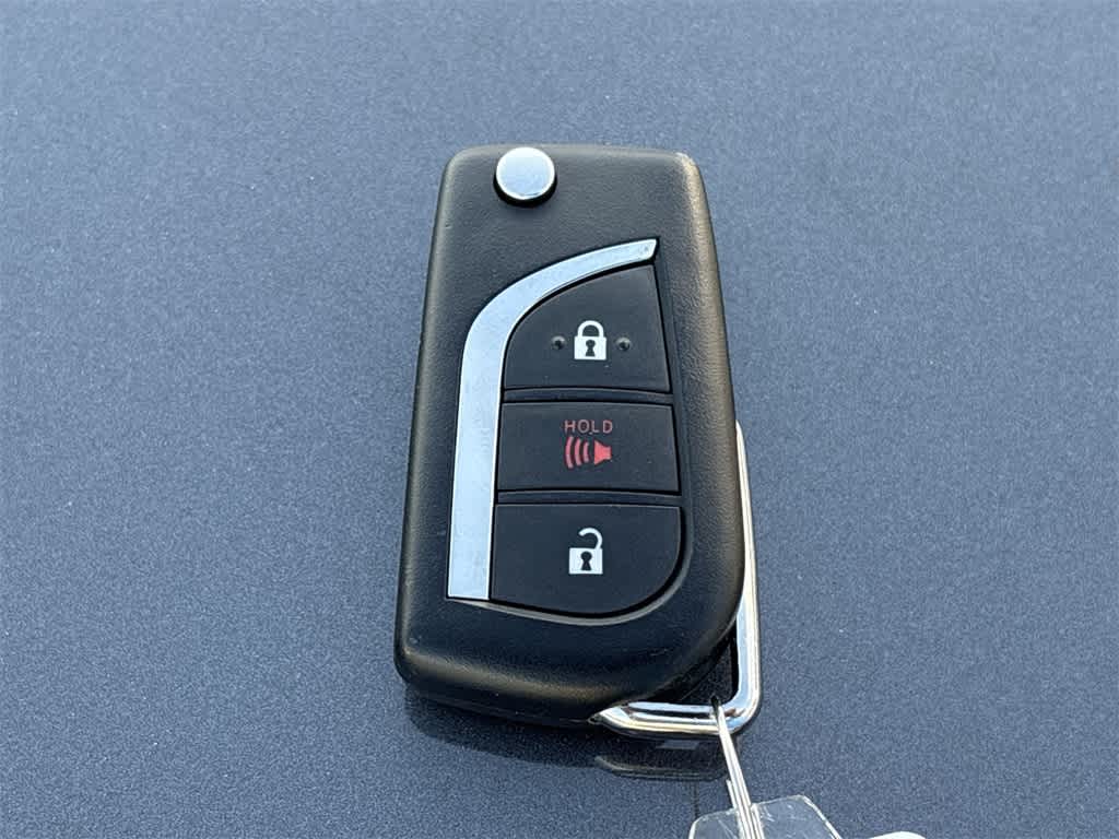 Thumbnail: 2025 Toyota RAV4 - 27