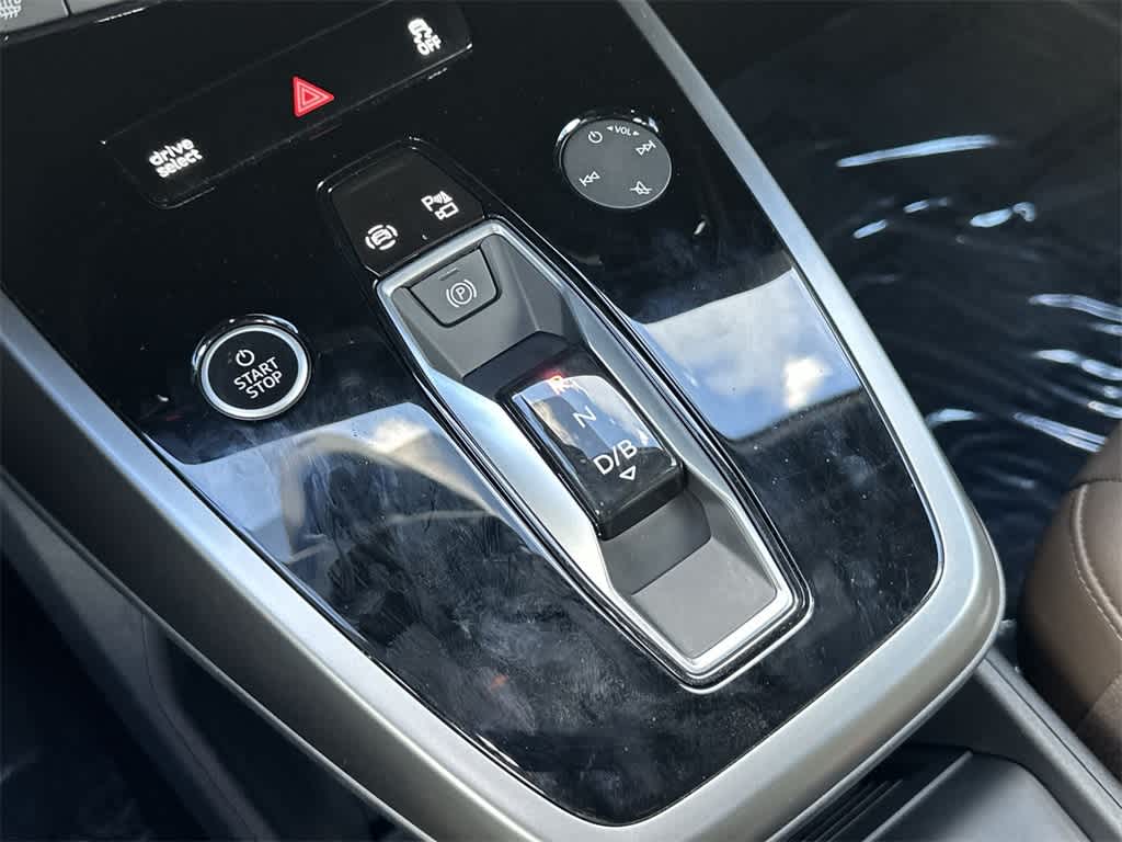 Thumbnail: 2025 Audi Q4 e-tron - 20