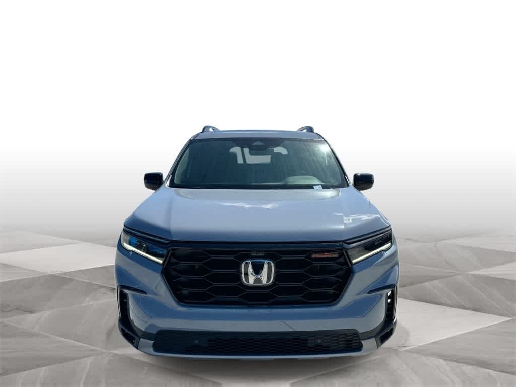 Thumbnail: 2023 Honda Pilot - 3