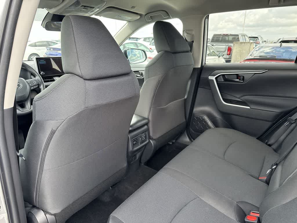 Thumbnail: 2025 Toyota RAV4 - 22