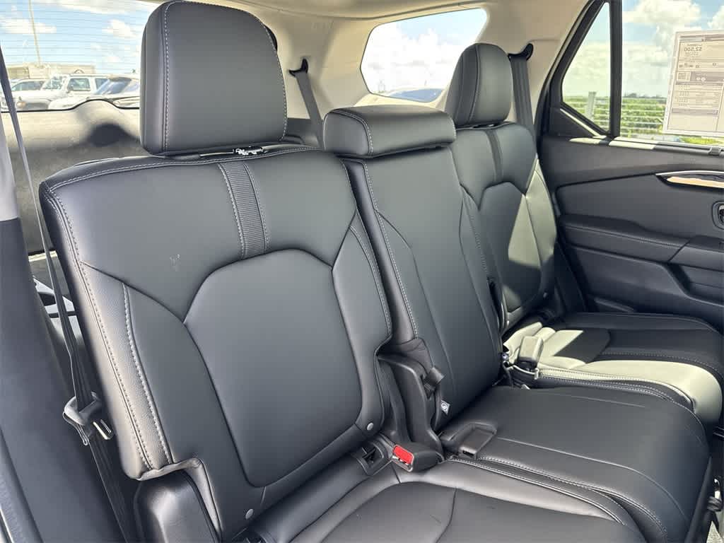 Thumbnail: 2025 Honda Pilot - 25