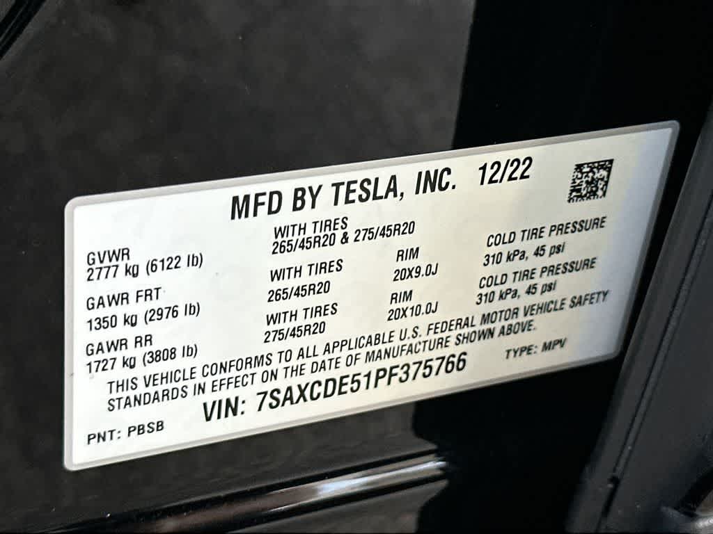 Thumbnail: 2023 Tesla Model X - 28
